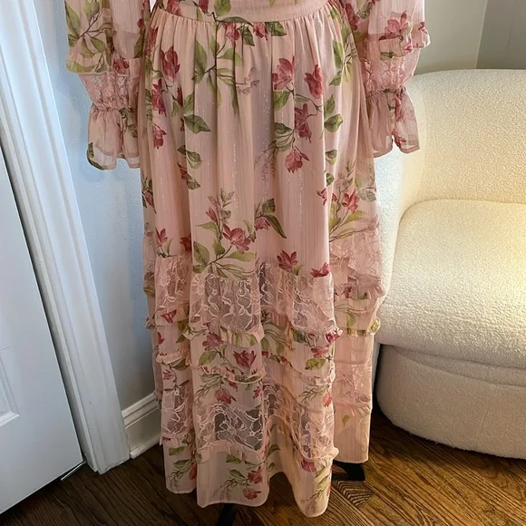 Lace-Trim Tiered Floral Maxi Dress - Picture 6 of 10